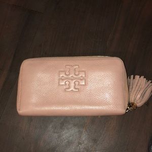 Tory Burch zip wallet